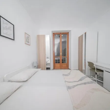 아파트 Melody's House